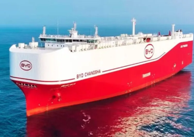 Navio Changsha atraca com 7.216 carros el&eacute;tricos e h&iacute;bridos da montadora chinesa.