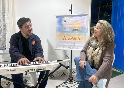 P&uacute;blico poder&aacute; conhecer can&ccedil;&otilde;es que integram &aacute;lbum inspirado na cultura e nas mem&oacute;rias do litoral catarinense antes do lan&ccedil;amento oficial.