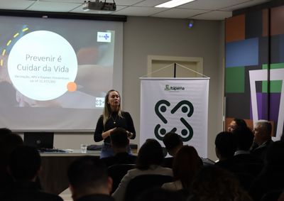 A&ccedil;&atilde;o em Itapema conscientizou 180 trabalhadores sobre o v&iacute;rus, import&acirc;ncia da vacina para os jovens e direitos trabalhistas para exames.