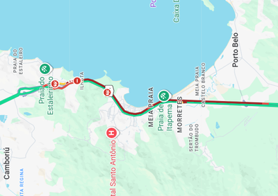 Colis&atilde;o no t&uacute;nel do Morro do Boi deixou v&iacute;timas presas &agrave;s ferragens; faixa da direita foi liberada, mas tr&acirc;nsito segue lento.