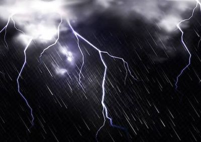 Aviso &eacute; v&aacute;lido para as pr&oacute;ximas duas horas e abrange 16 munic&iacute;pios do Litoral Norte e Foz do Rio Itaja&iacute;. Risco inclui vento forte e alagamentos.