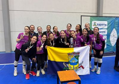 Munic&iacute;pio se destaca em quatro modalidades e avan&ccedil;a com voleibol e futsal masculino.