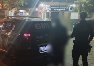 Homem com 10 anos de condena&ccedil;&atilde;o por tr&aacute;fico de drogas foi interceptado ap&oacute;s den&uacute;ncia; ordem de pris&atilde;o &eacute; da Comarca de Camaqu&atilde; (RS).