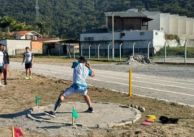 Evento reuniu atletas em provas adaptadas e refor&ccedil;ou o compromisso do munic&iacute;pio com o paradesporto e a inclus&atilde;o.