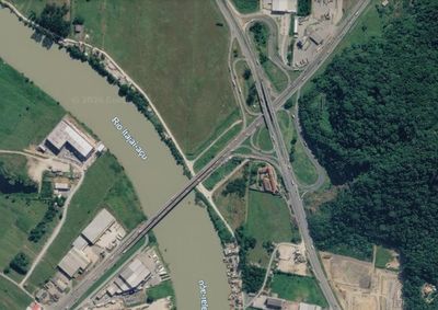 Interven&ccedil;&otilde;es da Arteris Litoral Sul acontecem entre Navegantes e Itaja&iacute;, com interdi&ccedil;&atilde;o da faixa da esquerda em ambos os sentidos da rodovia.