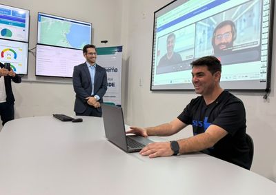 Novo servi&ccedil;o funciona 24 horas pelo 0800 333 7973, por liga&ccedil;&atilde;o ou WhatsApp.