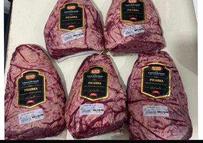 Homem &eacute; preso ap&oacute;s furtar cinco pe&ccedil;as de picanha avaliadas em R$ 670 em um supermercado no bairro Meia Praia.