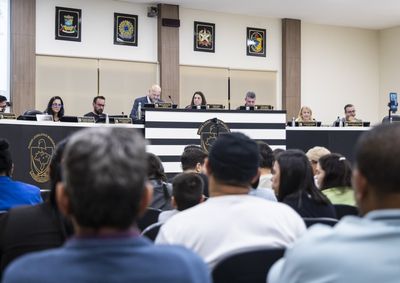 Al&eacute;m do zoneamento como destaque, pauta traz ainda mais Projetos em vota&ccedil;&atilde;o, Mo&ccedil;&otilde;es de Aplausos e participantes para a Tribuna do Povo.