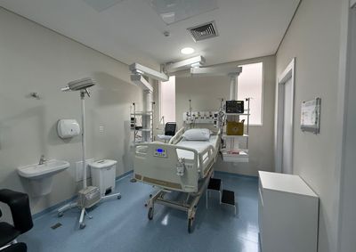 Estrutura amplia a resposta aos casos graves e poder&aacute; receber pacientes regulados de qualquer munic&iacute;pio.