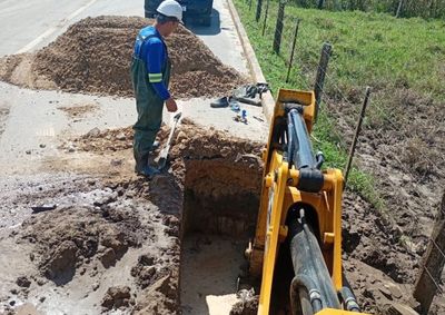 Vazamento na rede interrompe fornecimento de &aacute;gua no Sert&atilde;o de Santa Luzia; previs&atilde;o de retorno gradativo &eacute; a partir das 14h.