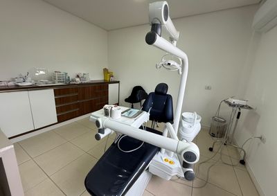 Parceria entre Prefeitura e sindicato garante dentistas di&aacute;rios e hor&aacute;rio estendido para cuidar da sa&uacute;de bucal de quem atende a cidade.