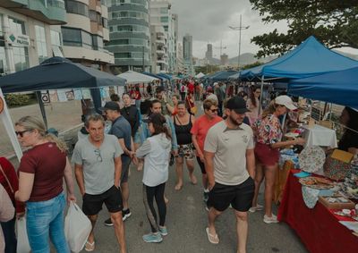 Programa&ccedil;&atilde;o especial de Dia das Crian&ccedil;as re&uacute;ne atra&ccedil;&otilde;es gratuitas e cerca de 200 expositores na Orla do Centro.