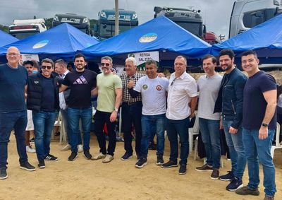 Evento no Sa&iacute; Mirim reuniu comunidade e visitantes com m&uacute;sica, homenagens e mais de 3 toneladas de carne assada no estilo campeiro

