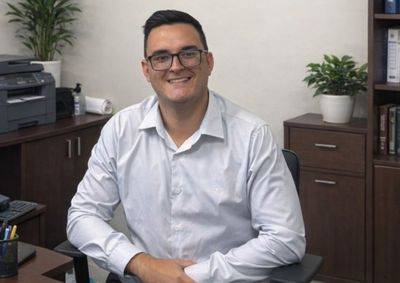O engenheiro Luanderson Schipitoski assume a gest&atilde;o da unidade que atende Itapo&aacute; e regi&atilde;o, substituindo Wagner Vogel ap&oacute;s elei&ccedil;&atilde;o interna.