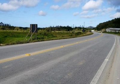 Com investimento de R$ 223 milh&otilde;es, a obra ter&aacute; 25 quil&ocirc;metros de extens&atilde;o e melhorar&aacute; o tr&acirc;nsito at&eacute; o complexo portu&aacute;rio.