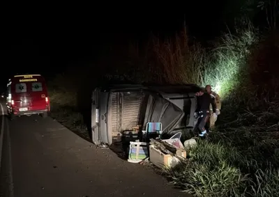 Vigilante de 26 anos invadiu a pista contr&aacute;ria e bateu de frente contra caminhonete em Santo Ant&ocirc;nio da Platina.