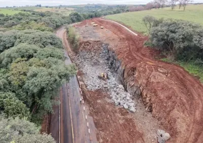 ​Bloqueio no km 33 afeta o fluxo entre Santo Ant&ocirc;nio da Platina e Jacarezinho a partir das 14h; concession&aacute;ria orienta motoristas a planejarem viagens