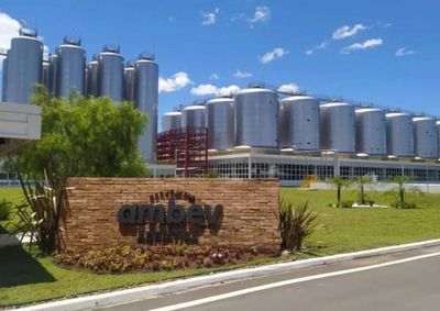 Cervejarias abrem as portas em agosto com harmoniza&ccedil;&otilde;es guiadas e op&ccedil;&atilde;o de tour virtual gratuito.