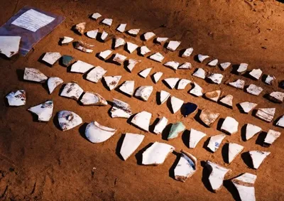 ​Vest&iacute;gios do s&eacute;culo 19 e grafismos na Pedra Criminosa foram identificados durante duplica&ccedil;&atilde;o no Norte Pioneiro