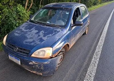 Condutor de 40 anos testou positivo para ingest&atilde;o de &aacute;lcool ap&oacute;s sair da pista no interior do PR. Uma jovem de 19 anos precisou de atendimento m&eacute;dico.