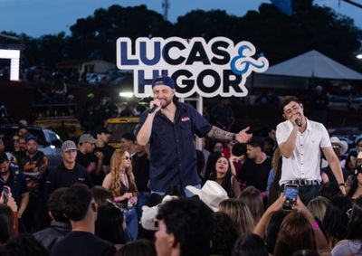 ​Conhecidos como "Os Originais do Flash", artistas paranaenses se apresentam no Icai&ccedil;ara Clube ap&oacute;s grava&ccedil;&atilde;o de novo DVD