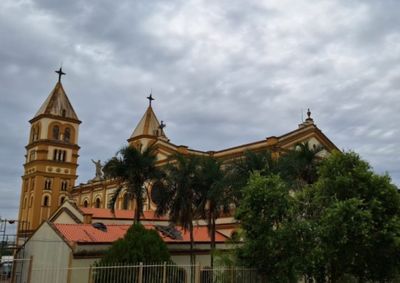 Quarta-feira registra 73% de chance de chuva no munic&iacute;pio. Quinta-feira ter&aacute; tempo firme, sem precipita&ccedil;&atilde;o e m&aacute;xima atingindo 30&deg;C.