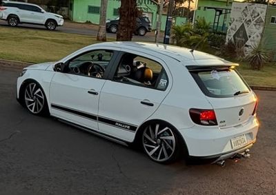 Al&eacute;m de atrair amantes do ramo automotivo, o evento beneficente vai recolher alimentos para doar &agrave;s entidades assistenciais da cidade.