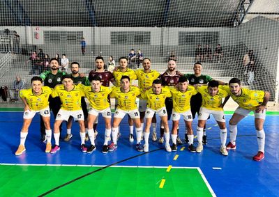 Paulinho anotou um hat-trick e Pedro marcou o outro gol na vit&oacute;ria por 4 a 0 do time da capital das torneiras fora de casa.