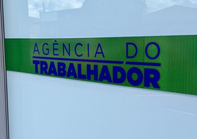 Interessados podem se candidatar pessoalmente indo at&eacute; o local, que fica na Avenida Brasil.