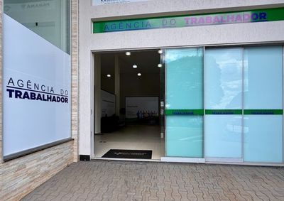 Interessados podem se candidatar pessoalmente indo at&eacute; o local. Outras vagas est&atilde;o abertas no Portal da Cidade.