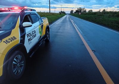 Acidente aconteceu ap&oacute;s o motorista perder o controle da dire&ccedil;&atilde;o do ve&iacute;culo e sair da pista. 