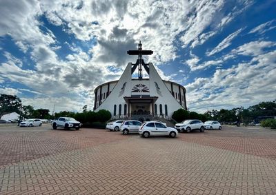 Programa&ccedil;&atilde;o neste s&aacute;bado (22) e domingo (23) conta com show ao vivo, show de pr&ecirc;mios, b&ecirc;n&ccedil;&atilde;o dos carros e almo&ccedil;o.