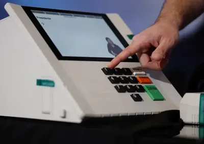 Solicita&ccedil;&atilde;o permite que quem estiver fora do domic&iacute;lio eleitoral vote nas elei&ccedil;&otilde;es de 2026. Saiba como fazer!