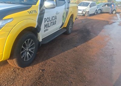 Segundo a PRE, cada v&iacute;tima conduzia um dos ve&iacute;culos. Uma delas foi socorrida pelo helic&oacute;ptero do Samu com ferimentos graves.