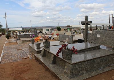 Celebra&ccedil;&otilde;es ocorrem na pr&oacute;xima segunda-feira (2) nas par&oacute;quias e cemit&eacute;rios.