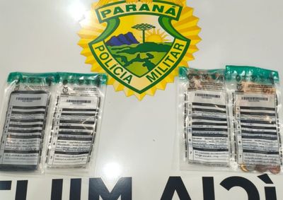 Pol&iacute;cia Militar encontrou mais de 20 por&ccedil;&otilde;es de crack com um homem e uma mulher.