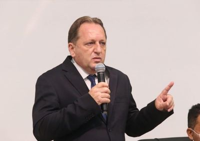 Exerc&iacute;cio de 2023 aponta d&eacute;ficit de R$ 50 milh&otilde;es; Estanislau Steck pode se tornar ineleg&iacute;vel.

