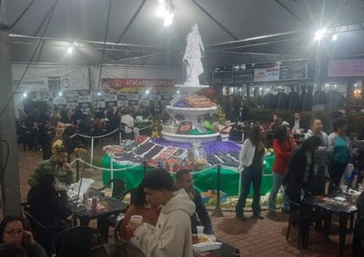 Tradicional quermesse acontece at&eacute; o fim de junho com comidas t&iacute;picas, m&uacute;sica, missas e atra&ccedil;&otilde;es para toda a fam&iacute;lia