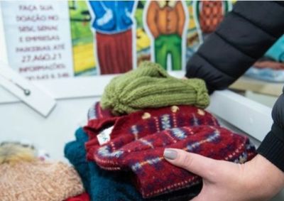 A&ccedil;&atilde;o arrecada roupas, cobertores e recebe doa&ccedil;&otilde;es via PIX para atender moradores em vulnerabilidade social