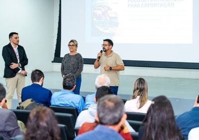 Encontro "Frutos de Valor" reuniu especialistas do setor para orientar produtores e empres&aacute;rios sobre os caminhos para acessar o mercado internacional
