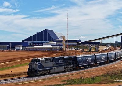 Primeiro trecho da Ferrovia Estadual foi entregue em Dom Aquino e avan&ccedil;a na integra&ccedil;&atilde;o log&iacute;stica da produ&ccedil;&atilde;o de Mato Grosso ao pa&iacute;s
