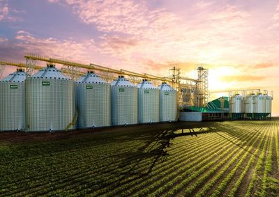 Anomalias clim&aacute;ticas e desregulamenta&ccedil;&atilde;o nas colheitas elevam umidade dos gr&atilde;os e fazem produtores buscarem engenharia de fluxo cont&iacute;nuo para reter safra