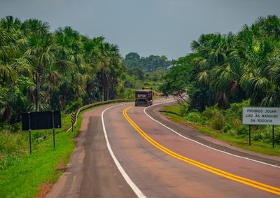 Para execu&ccedil;&atilde;o das obras com seguran&ccedil;a e no menor tempo poss&iacute;vel, &eacute; necess&aacute;rio ado&ccedil;&atilde;o do sistema pare-e-siga