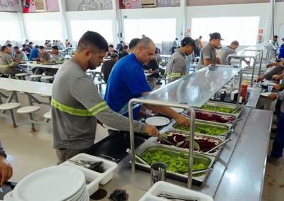 Parceria entre a Prefeitura e o Sesi - MT, disponibiliza subs&iacute;dio para ajudar empresas e produtores rurais a custear a alimenta&ccedil;&atilde;o de seus colaboradores
