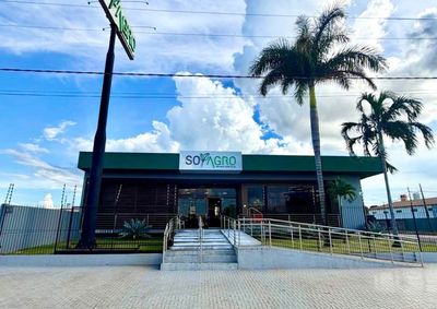 Al&eacute;m da inadimpl&ecirc;ncia, atualmente o Grupo tem cr&eacute;ditos a receber em 14 processos de RJ movidos por clientes produtores rurais superior a R$ 40 milh&otilde;es