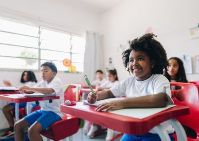 Inscri&ccedil;&otilde;es devem ser feitas on-line at&eacute; 2 de novembro; pais podem escolher at&eacute; duas unidades conforme o zoneamento da Secretaria de Educa&ccedil;&atilde;o.