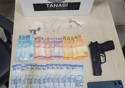 Suspeito tentou fugir ao ver a viatura, mas foi detido e levado para a Delegacia de Pol&iacute;cia de Mirassol, que registrou BO na madrugada de s&aacute;bado (25)