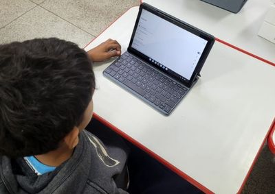 &ldquo;Conecta Leitura&rdquo; usa contraturno e estrutura da escola em Mirassol para incluir alunos sem celular ou internet no Programa Elefante Letrado