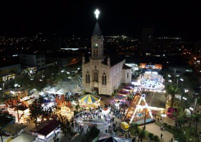 Programa&ccedil;&atilde;o se encerra na segunda (29), na Pra&ccedil;a da Matriz, com atividades religiosas, quermesse, parque para crian&ccedil;as e renda destinada a a&ccedil;&otilde;es sociais