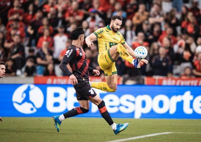 Jogador de 29 anos, emprestado pelo Goi&aacute;s, soma 38 jogos, 6 gols e 2 assist&ecirc;ncias e foi decisivo na perman&ecirc;ncia na S&eacute;rie A e vaga na Libertadores